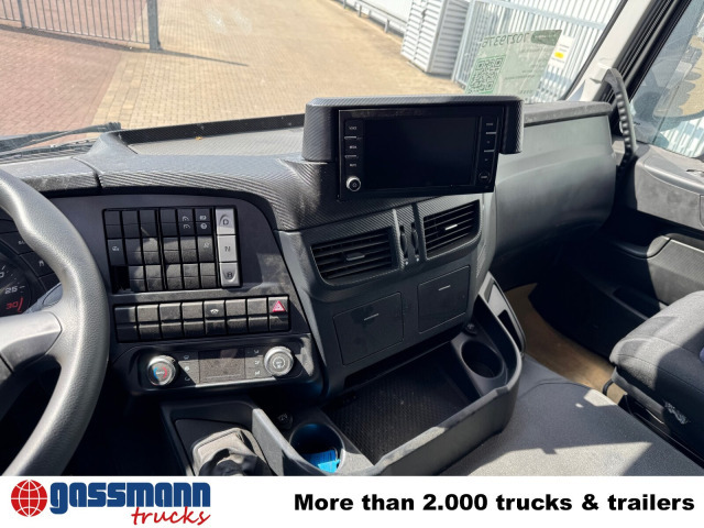 Iveco X-Way AD360X40Z/P 8x4 - Cab chassis truck: picture 4 Iveco X-Way AD360X40Z/P 8x4 - Cab chassis truck: picture 4