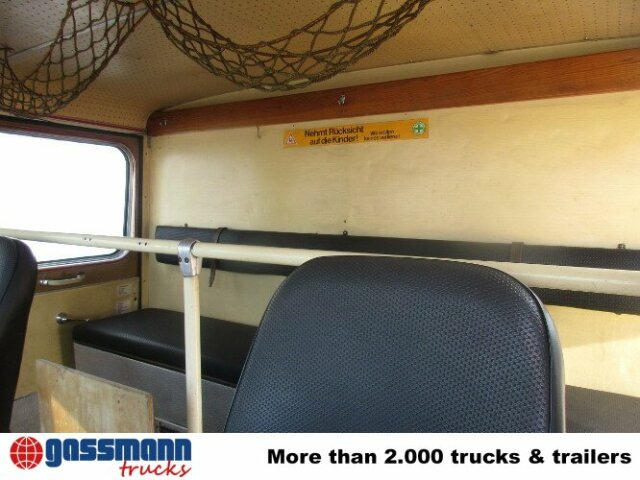 MAN 450 HALF TRO-TLF 16 - Ambulance: picture 5 MAN 450 HALF TRO-TLF 16 - Ambulance: picture 5