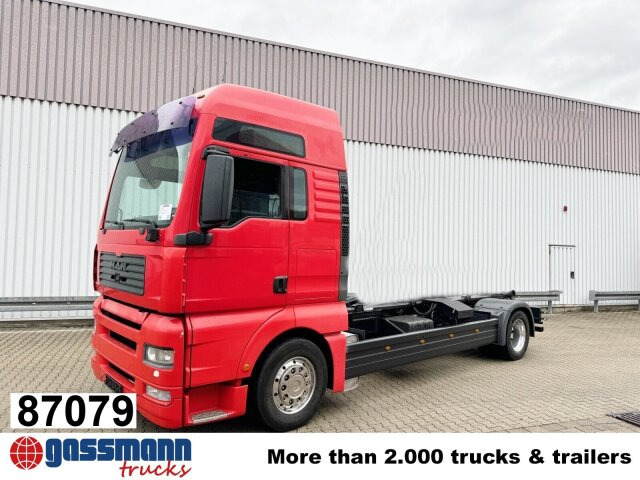 MAN TGA 18.430 4X2 LL, 2x AHK - Hook lift truck: picture 1 MAN TGA 18.430 4X2 LL, 2x AHK - Hook lift truck: picture 1
