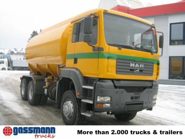 MAN TGA 26.430 6x6 - Tank truck: picture 5 MAN TGA 26.430 6x6 - Tank truck: picture 5