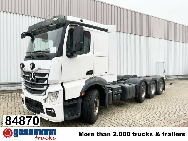 Mercedes-Benz Actros 3551 L 8x2/4, Vorlauflenkachse, - Cab chassis truck: picture 1 Mercedes-Benz Actros 3551 L 8x2/4, Vorlauflenkachse, - Cab chassis truck: picture 1