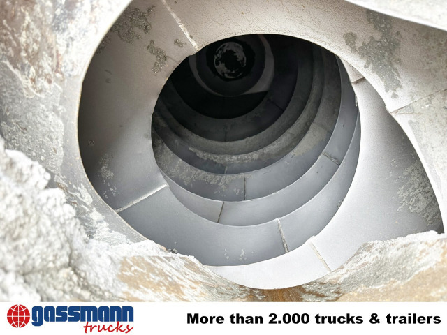 Concrete mixer truck Mercedes-Benz Arocs 3251 8x4/4, Betonmischer Liebherr ca. 9m³: picture 14 Concrete mixer truck Mercedes-Benz Arocs 3251 8x4/4, Betonmischer Liebherr ca. 9m³: picture 14