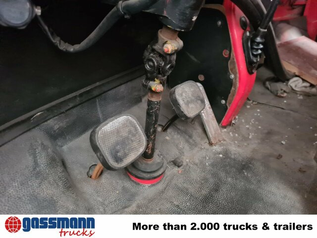 Mercedes-Benz LP 813 4x2 TLF8 Feuerwehr - Fire truck: picture 4 Mercedes-Benz LP 813 4x2 TLF8 Feuerwehr - Fire truck: picture 4