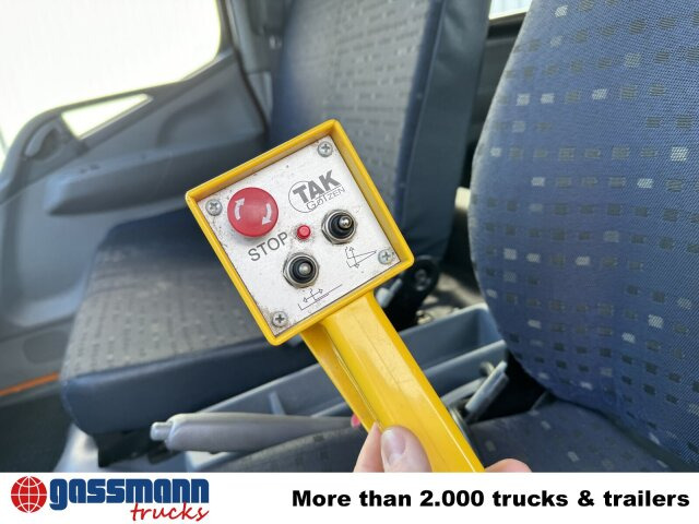 Mitsubishi Canter Fuso 6C15D 4x2 Doka, City-Abroller - Hook lift truck: picture 4 Mitsubishi Canter Fuso 6C15D 4x2 Doka, City-Abroller - Hook lift truck: picture 4