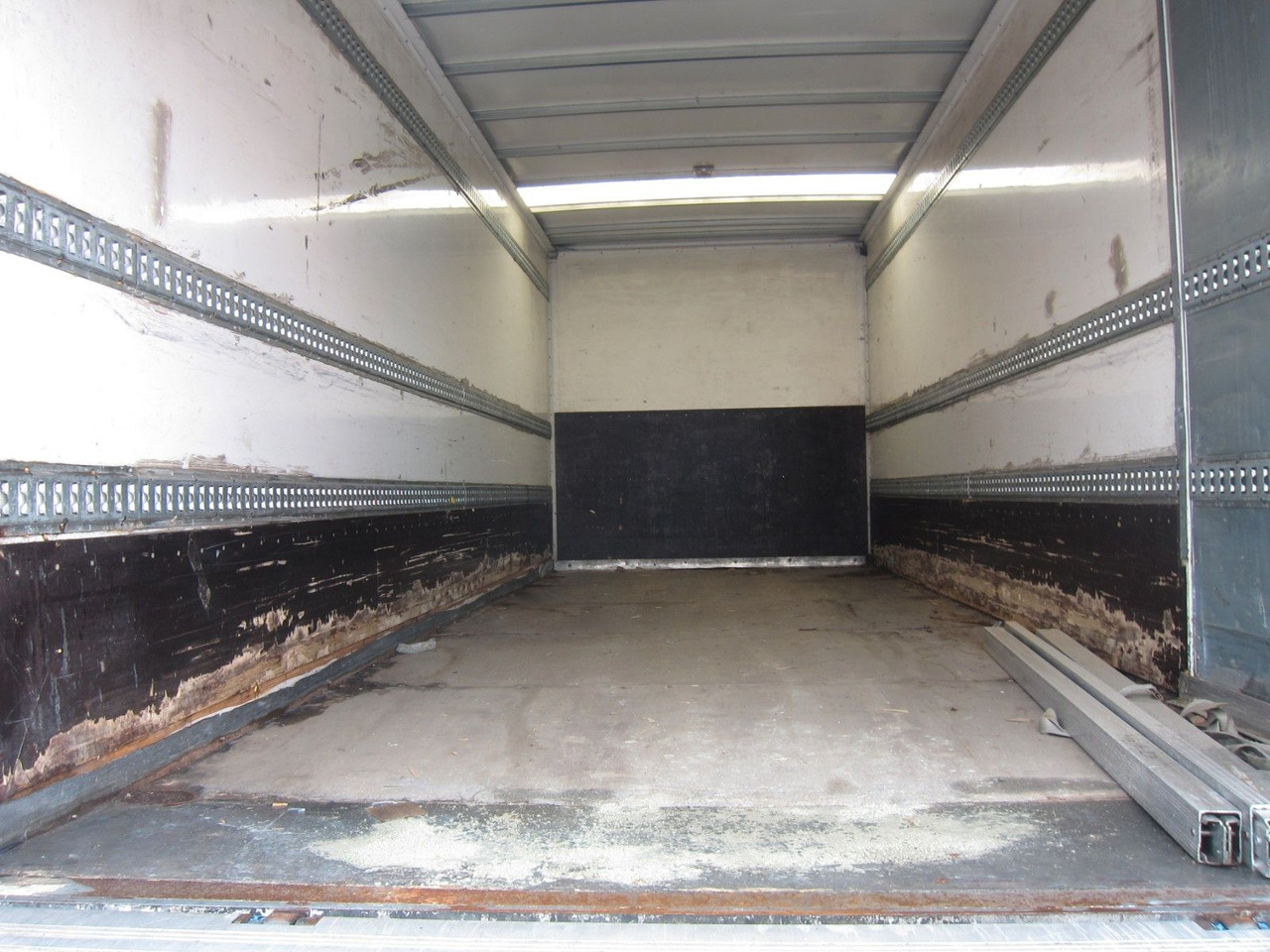 Box truck Volvo FL 240 12T Koffer KBW Manual: picture 10 Box truck Volvo FL 240 12T Koffer KBW Manual: picture 10