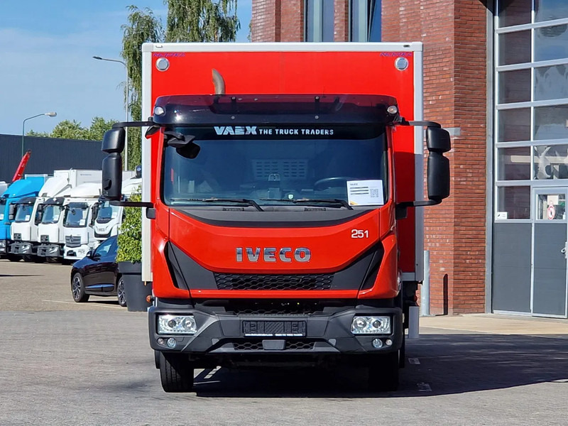 Iveco EuroCargo 120 210 - Isotherm box - Zepro loadlift - Low KM - Airco - Camera - Box truck: picture 2 Iveco EuroCargo 120 210 - Isotherm box - Zepro loadlift - Low KM - Airco - Camera - Box truck: picture 2