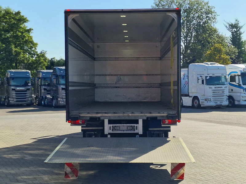 Box truck Iveco EuroCargo 160 210 - Isotherm box - Zepro loadlift - Low KM - Airco - Camera: picture 7