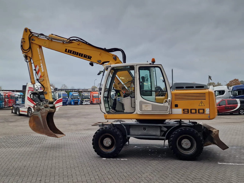 Liebherr A900C - 95 KW - Central Greasing - - Wheel excavator: picture 4 Liebherr A900C - 95 KW - Central Greasing - - Wheel excavator: picture 4