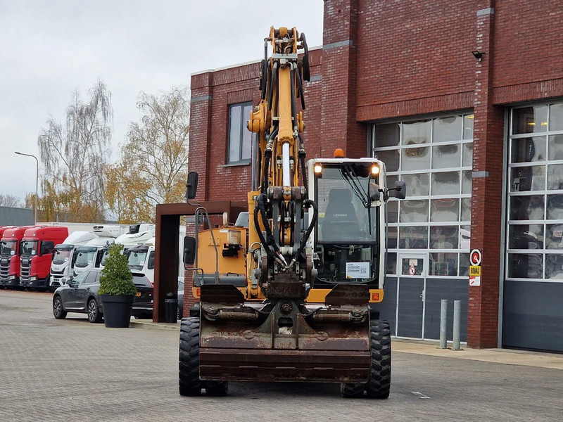 Liebherr A900C - 95 KW - Central Greasing - - Wheel excavator: picture 3 Liebherr A900C - 95 KW - Central Greasing - - Wheel excavator: picture 3