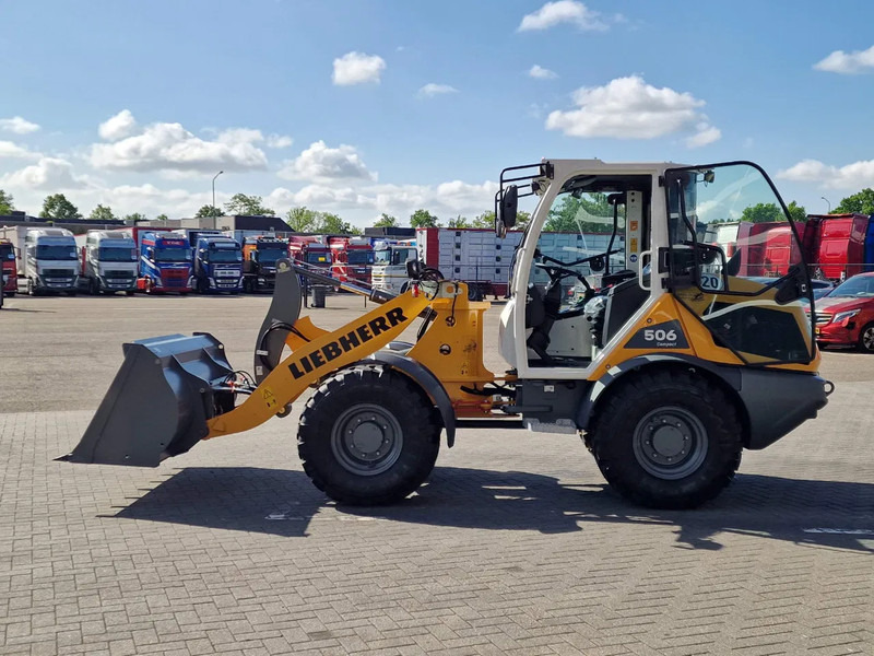 Liebherr L506 compact - New - Bucket + pallet forks - 46 KW - Wheel loader: picture 4 Liebherr L506 compact - New - Bucket + pallet forks - 46 KW - Wheel loader: picture 4