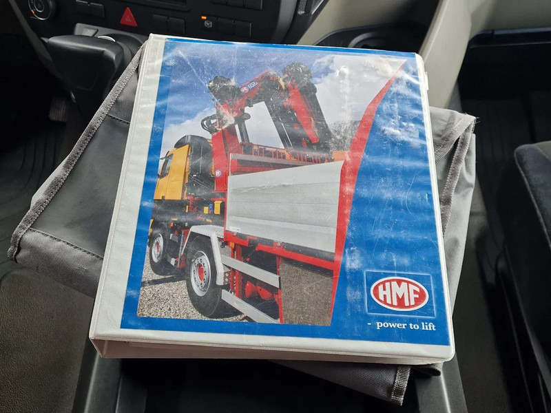 Crane truck MAN TGS 26.360 6x4 Hydrodrive / Crane HMF1920K-RCS / 3 way tipper HMF / Low KM 110.700!: picture 18 Crane truck MAN TGS 26.360 6x4 Hydrodrive / Crane HMF1920K-RCS / 3 way tipper HMF / Low KM 110.700!: picture 18