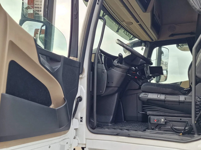 Box truck Mercedes-Benz Actros 1942 4x2 - Box with Loadlift - Full air + Pacton Trailer Loadlift - Heating system: picture 11