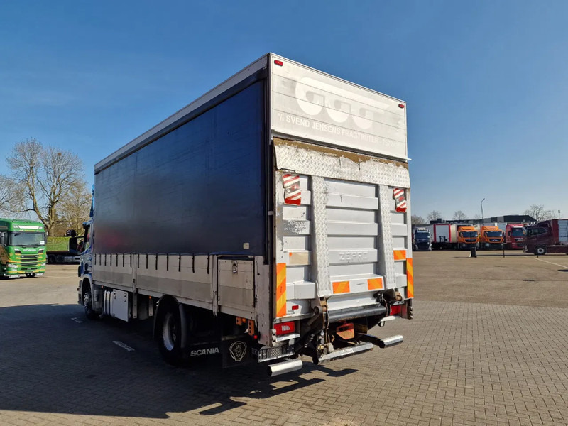 Scania P320 4x2 - Side boars - Loadlift - Full air - Navi - Curtainsider truck: picture 5 Scania P320 4x2 - Side boars - Loadlift - Full air - Navi - Curtainsider truck: picture 5