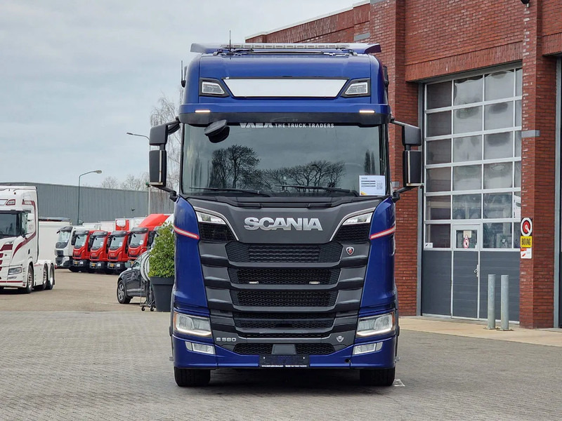 Scania S580 V8 NGS Highline 6x2*4 - Full air - Steering axle - Retarder - Skip loader truck: picture 3 Scania S580 V8 NGS Highline 6x2*4 - Full air - Steering axle - Retarder - Skip loader truck: picture 3