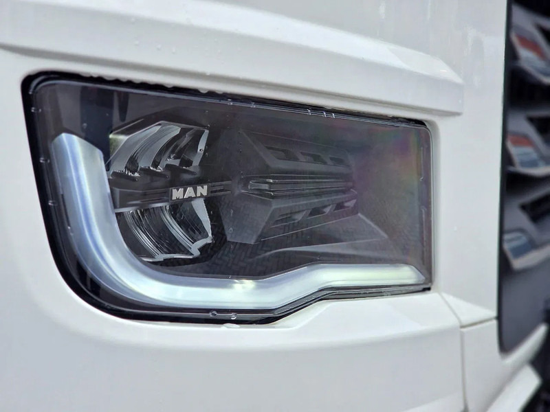 New Tractor unit MAN TGX 18.540 GX - New - Retarder - Night clima - Alcoa - Show truck - Lightbar -: picture 14