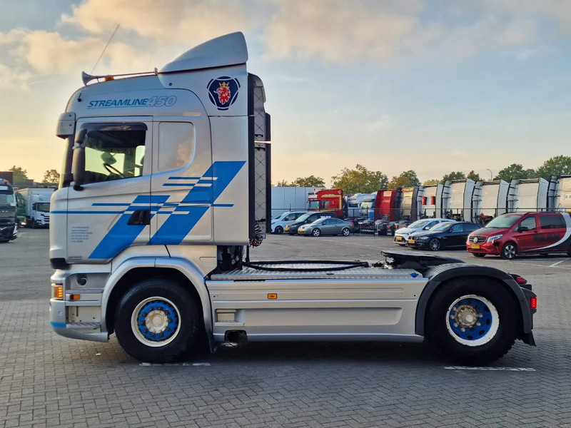 Scania R450 Highline 4x2 - PTO/Hydraulic - Retarder - Full air - Euro 6 - Tractor unit: picture 4 Scania R450 Highline 4x2 - PTO/Hydraulic - Retarder - Full air - Euro 6 - Tractor unit: picture 4