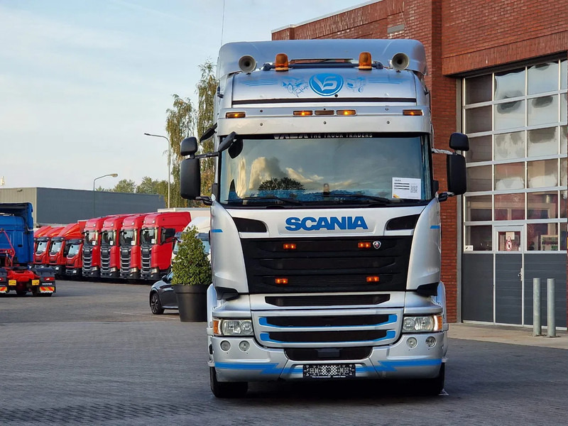 Scania R450 Highline 4x2 - PTO/Hydraulic - Retarder - Full air - Euro 6 - Tractor unit: picture 2 Scania R450 Highline 4x2 - PTO/Hydraulic - Retarder - Full air - Euro 6 - Tractor unit: picture 2