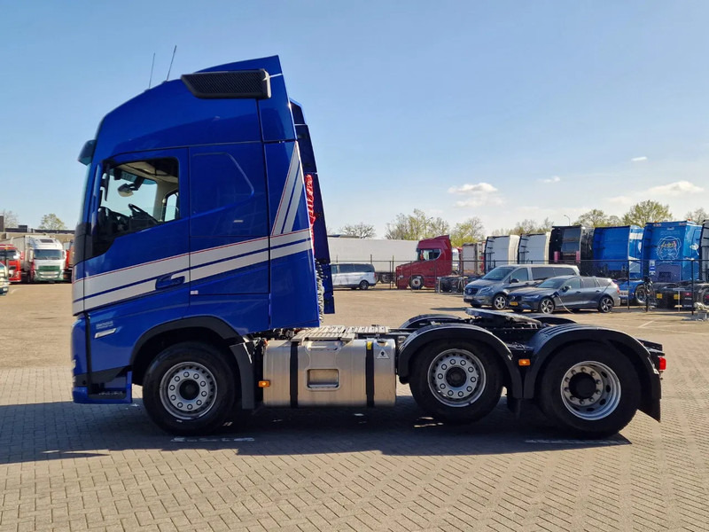 Volvo FH 13.500 Globetrotter XL 6x2 - I Save - I parkcool - Navi - Leather - Tractor unit: picture 4 Volvo FH 13.500 Globetrotter XL 6x2 - I Save - I parkcool - Navi - Leather - Tractor unit: picture 4
