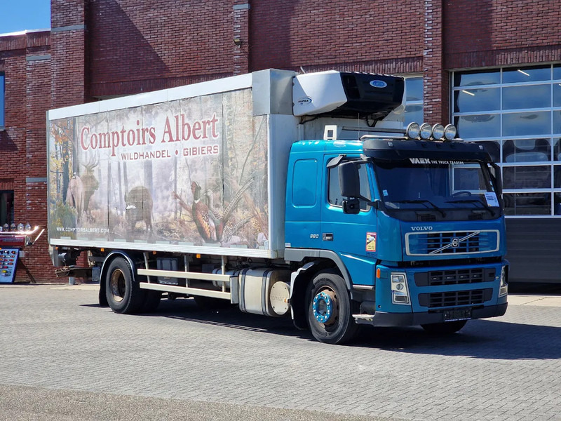 Volvo FM 12.380 4x2 - Frigo Carrier Supra - Loadlift - Hooks/Rohrbahnen/Vleeshang - Refrigerator truck: picture 1 Volvo FM 12.380 4x2 - Frigo Carrier Supra - Loadlift - Hooks/Rohrbahnen/Vleeshang - Refrigerator truck: picture 1