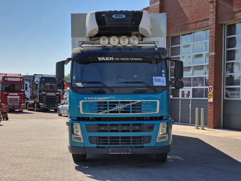Volvo FM 12.380 4x2 - Frigo Carrier Supra - Loadlift - Hooks/Rohrbahnen/Vleeshang - Refrigerator truck: picture 2 Volvo FM 12.380 4x2 - Frigo Carrier Supra - Loadlift - Hooks/Rohrbahnen/Vleeshang - Refrigerator truck: picture 2