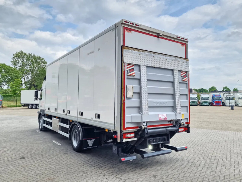Volvo FM 330 Globetrotter 4x2 Box with sidedoors - Loadlift - Low KM - Full air - Box truck: picture 5 Volvo FM 330 Globetrotter 4x2 Box with sidedoors - Loadlift - Low KM - Full air - Box truck: picture 5