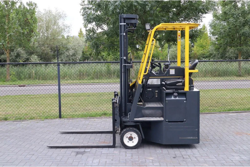 Combilift CB3000 | 2.5 TON | 6 METER | TRIPLEX | SIDESHIFT - 4-way reach truck: picture 1 Combilift CB3000 | 2.5 TON | 6 METER | TRIPLEX | SIDESHIFT - 4-way reach truck: picture 1