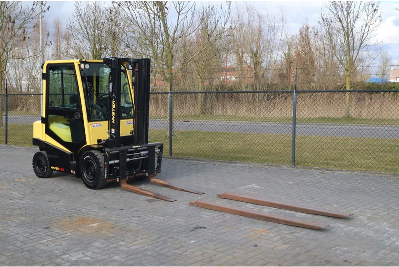 Hyster H2.5 A | BOOM SUSPENSION | SIDESHIFT | FORK EXTENTIONS | FORK POSITIONERS - Diesel forklift: picture 5 Hyster H2.5 A | BOOM SUSPENSION | SIDESHIFT | FORK EXTENTIONS | FORK POSITIONERS - Diesel forklift: picture 5