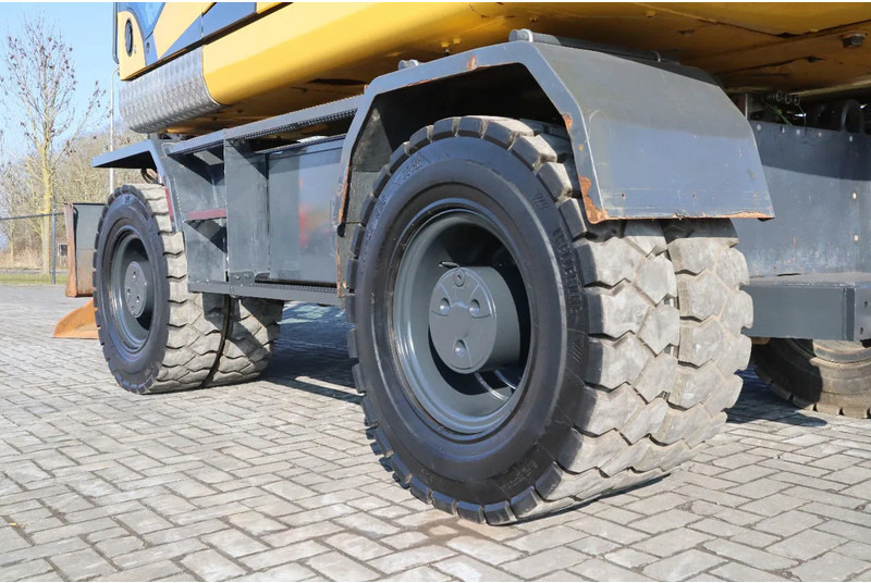 Komatsu PW160-11 | ENGCON TILTROTATOR | BUCKET | TRAILER HYDR. on lease Komatsu PW160-11 | ENGCON TILTROTATOR | BUCKET | TRAILER HYDR.: picture 9
