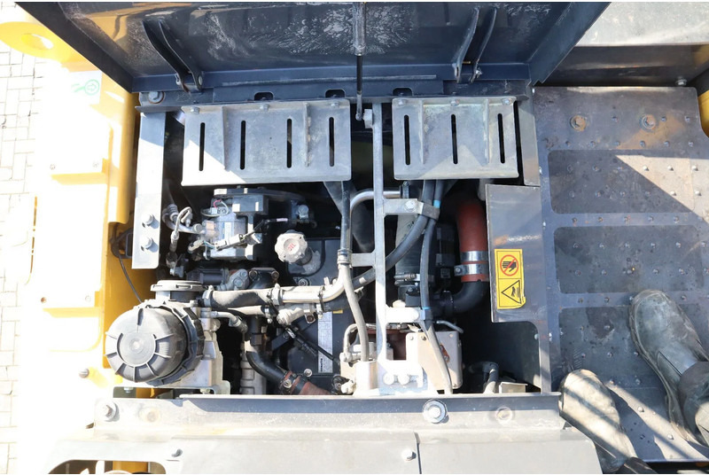 Komatsu PW160-11 | ENGCON TILTROTATOR | BUCKET | TRAILER HYDR. on lease Komatsu PW160-11 | ENGCON TILTROTATOR | BUCKET | TRAILER HYDR.: picture 15