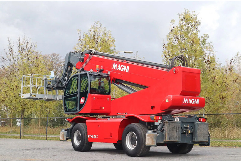 MAGNI RTH 5.35 S-M/C | WORKING PLATFORM | REMOTE | GOOD CONDITION - Telescopic handler: picture 3 MAGNI RTH 5.35 S-M/C | WORKING PLATFORM | REMOTE | GOOD CONDITION - Telescopic handler: picture 3