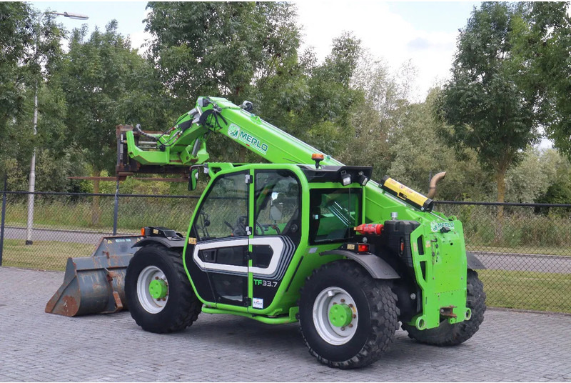 Merlo TF33.7-115LC TURBOFARMER | 40KM/H | BSS | FORKS | BUCKET - Telescopic handler: picture 3 Merlo TF33.7-115LC TURBOFARMER | 40KM/H | BSS | FORKS | BUCKET - Telescopic handler: picture 3