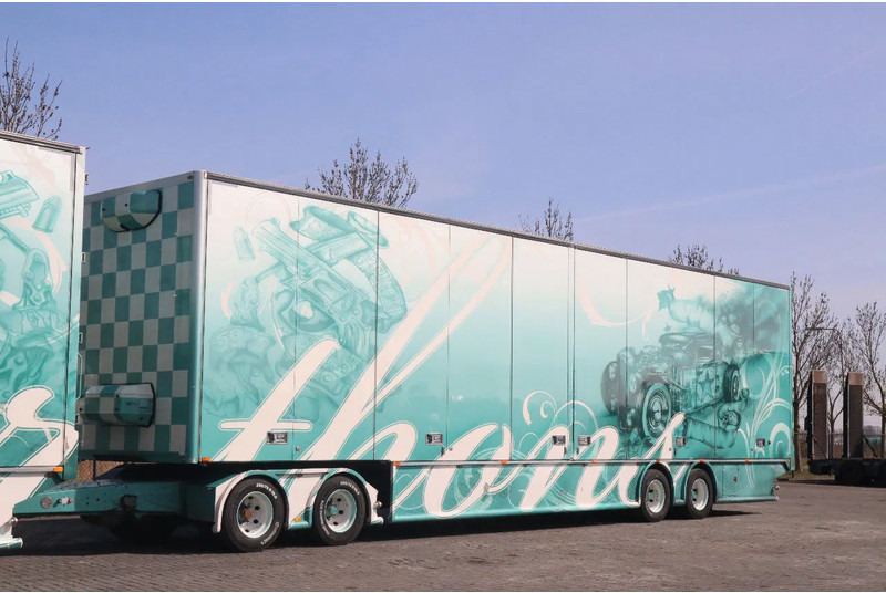 Box truck Scania R560 V8 | BERTHONS HOT ROD | CUSTOM SPECIAL TRUCK: picture 6