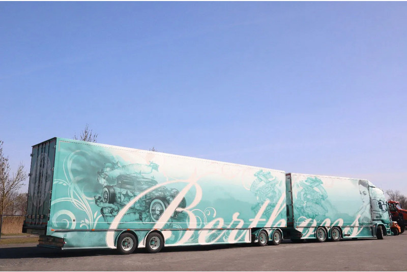 Box truck Scania R560 V8 | BERTHONS HOT ROD | CUSTOM SPECIAL TRUCK: picture 9