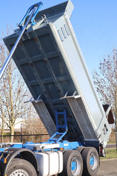 Tipper Scania R580 V8 NGS | 8X4 | BIG AXLES | RETARDER | EURO 6: picture 8