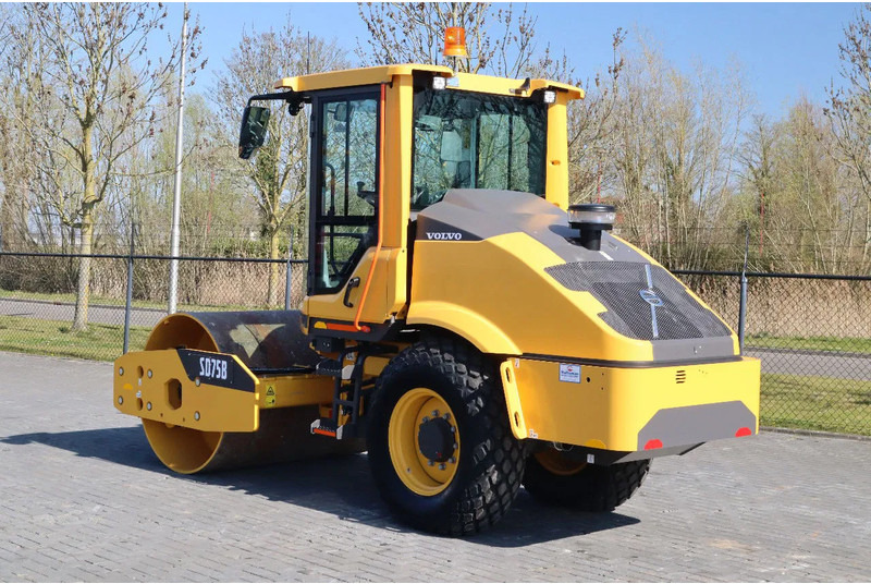 Volvo SD75B | SD 75 B | NEW / UNUSED | 1 YEAR WARRANTY - Roller: picture 3 Volvo SD75B | SD 75 B | NEW / UNUSED | 1 YEAR WARRANTY - Roller: picture 3