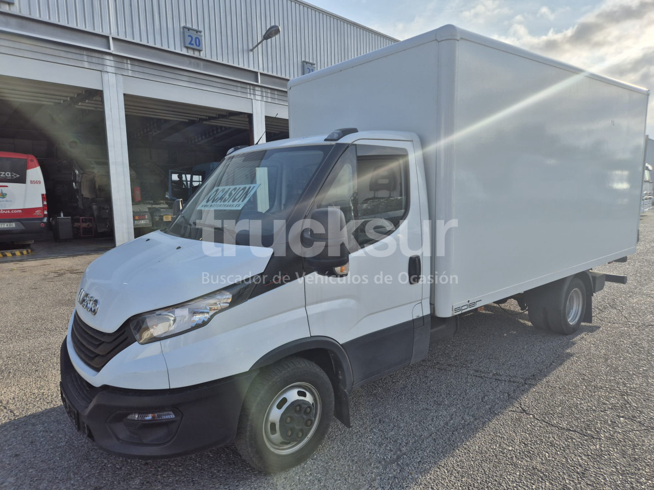 IVECO DAILY 35C16H - Box van: picture 1 IVECO DAILY 35C16H - Box van: picture 1