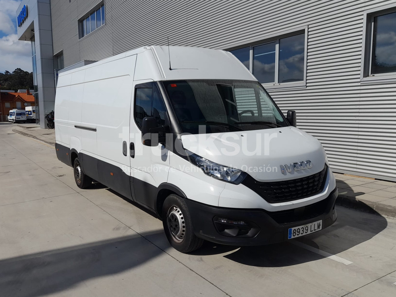 IVECO DAILY 35S16 - Box van: picture 2 IVECO DAILY 35S16 - Box van: picture 2