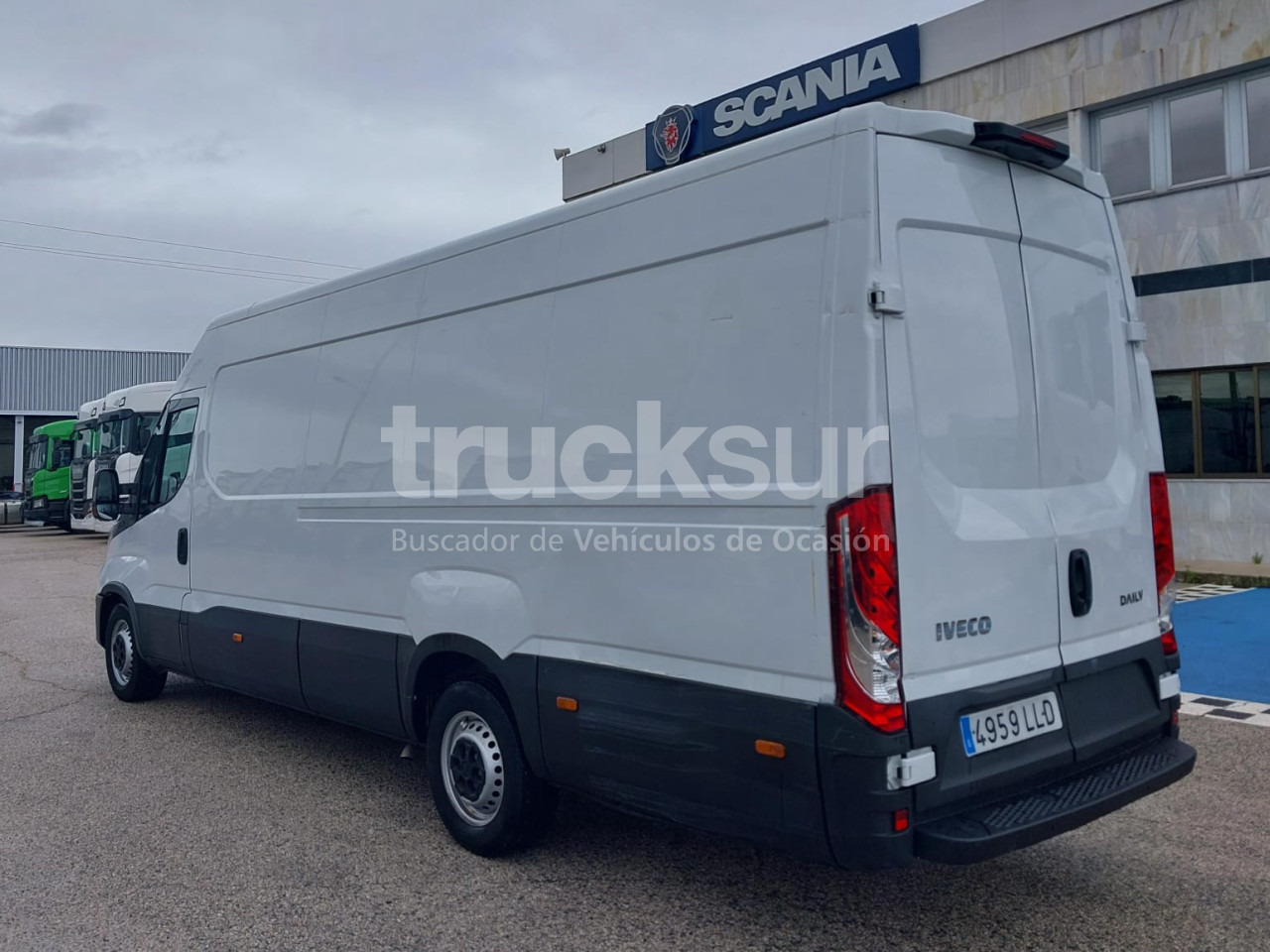 IVECO DAILY 35S16 - Box van: picture 3 IVECO DAILY 35S16 - Box van: picture 3