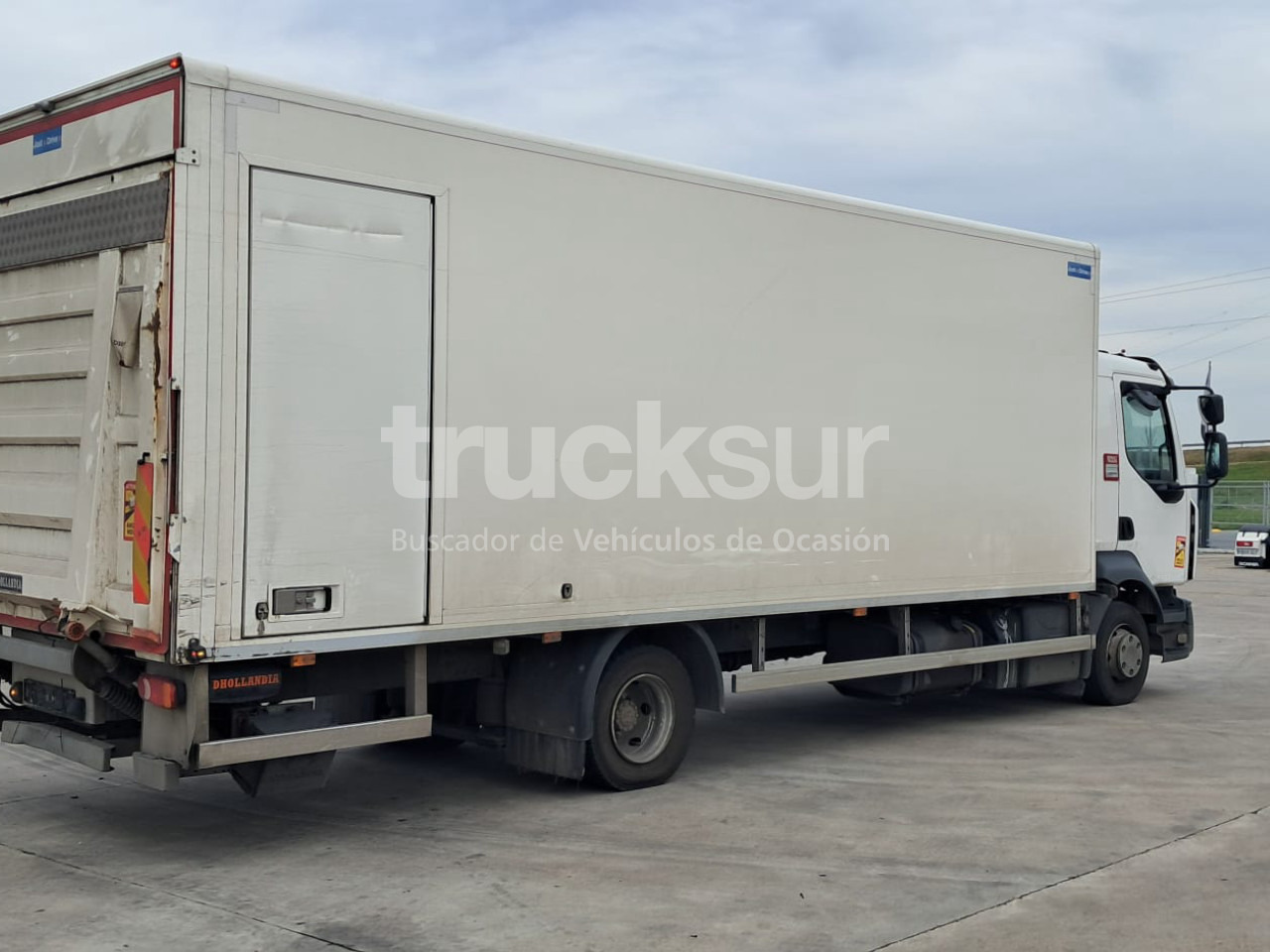 RENAULT D12.240 - Box truck: picture 3 RENAULT D12.240 - Box truck: picture 3