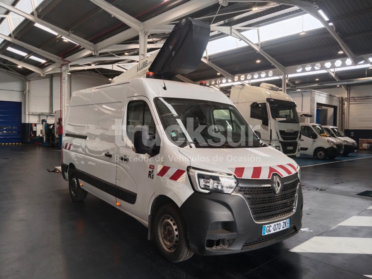 RENAULT MASTER 145.35 - Truck mounted aerial platform: picture 5 RENAULT MASTER 145.35 - Truck mounted aerial platform: picture 5