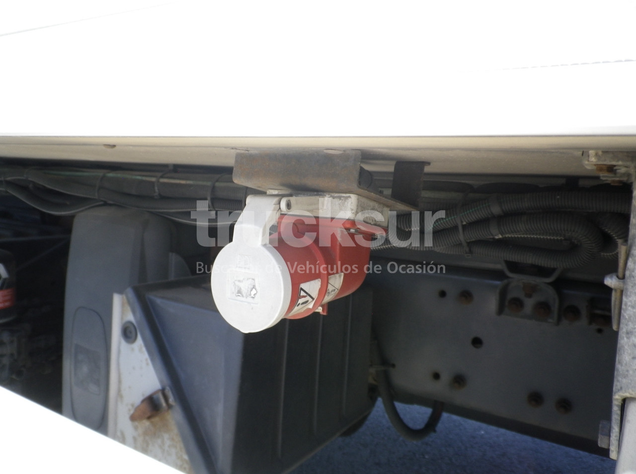 Refrigerator truck RENAULT PREMIUM 270.18: picture 10