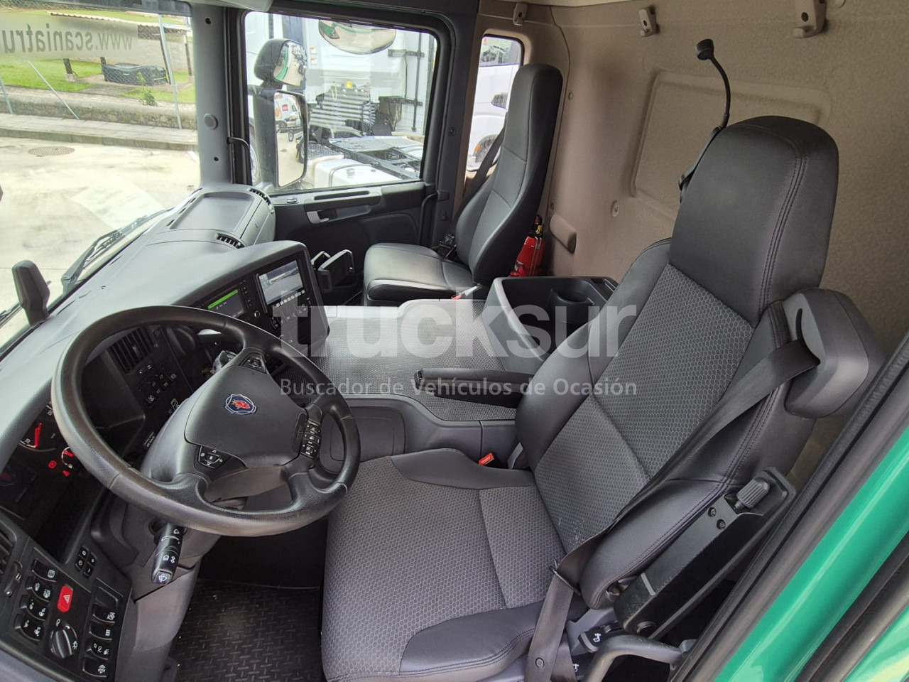 SCANIA P320.26 ejes 6x2*4 on lease SCANIA P320.26 ejes 6x2*4: picture 17