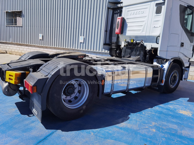Tractor unit IVECO STRALIS AS440S48T/P ADR: picture 6