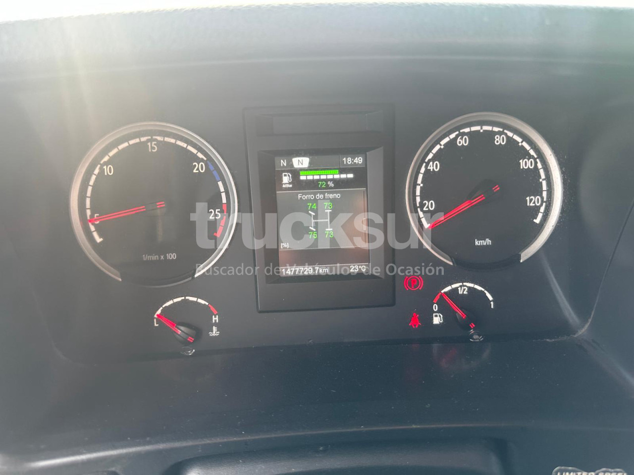 Tractor unit SCANIA R520: picture 15