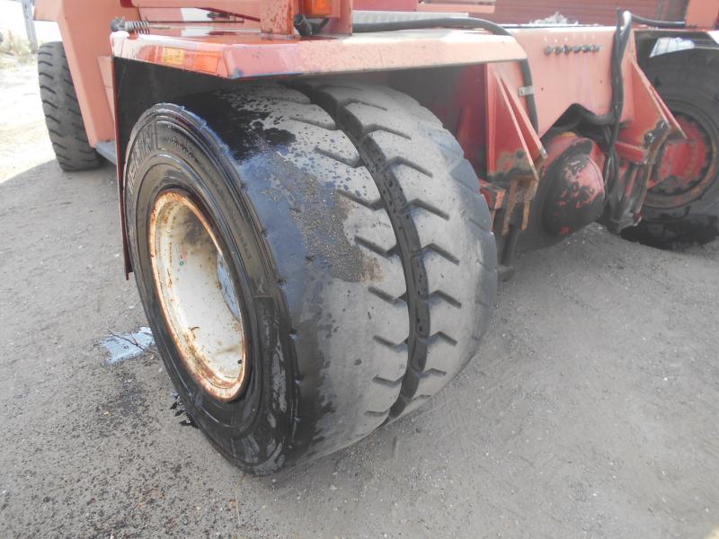 Container handler Kalmar DCD70: picture 15