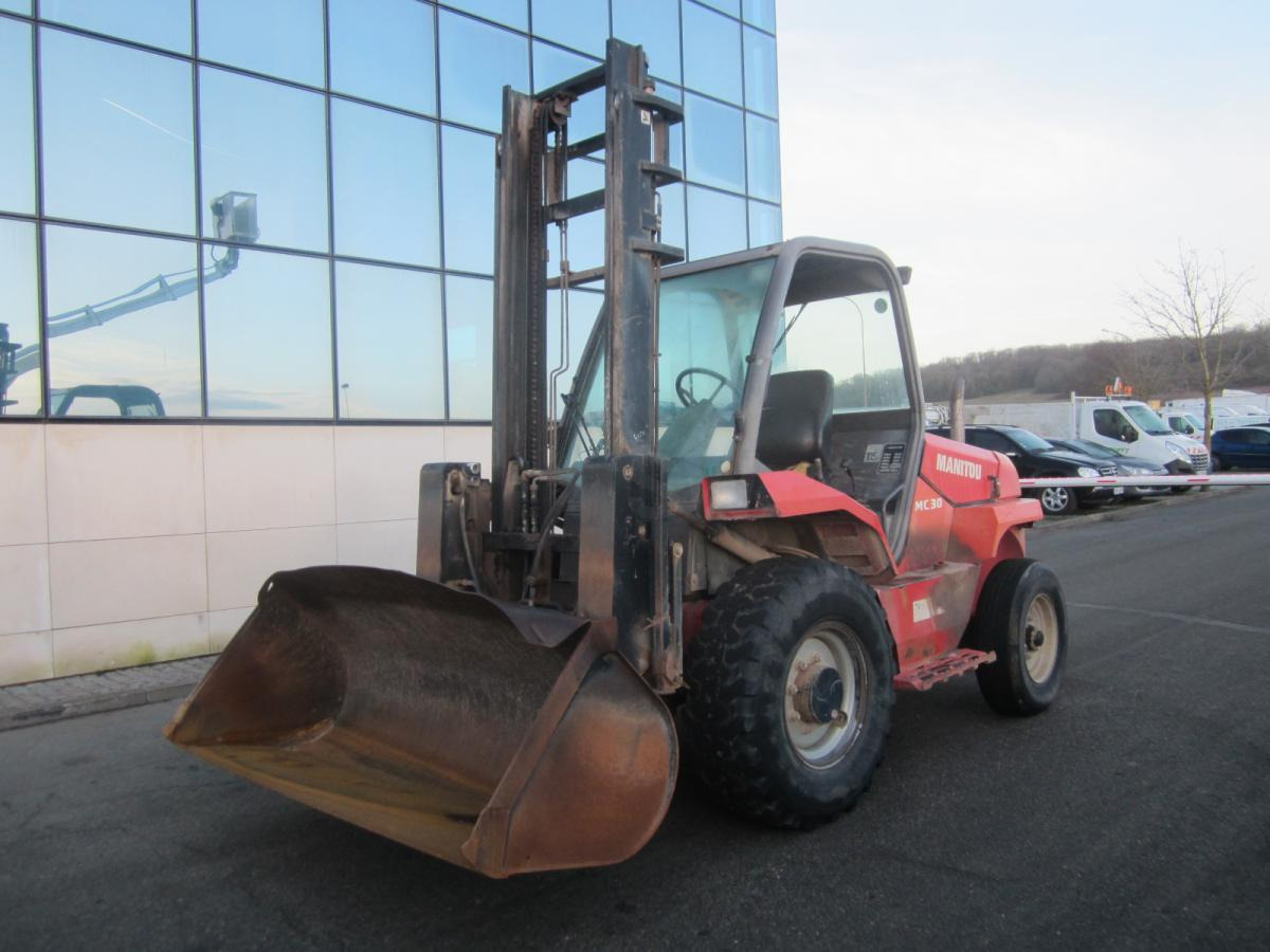 Manitou MC30 - Diesel forklift: picture 1 Manitou MC30 - Diesel forklift: picture 1