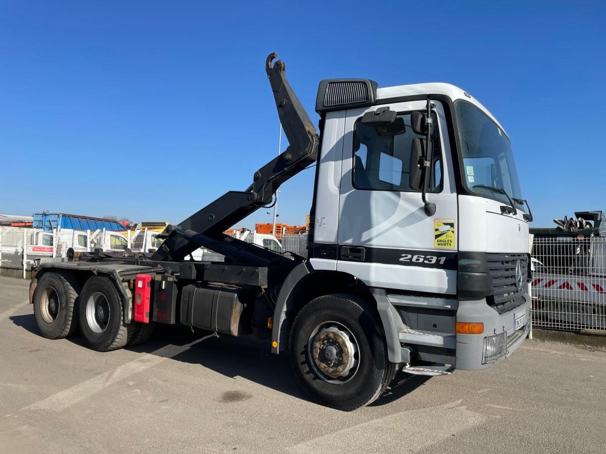 Mercedes Actros 2631 - Hook lift truck: picture 2 Mercedes Actros 2631 - Hook lift truck: picture 2