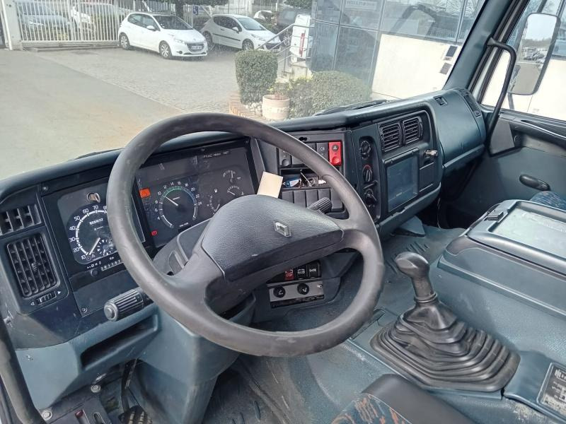 Renault Premium - Tank truck: picture 3 Renault Premium - Tank truck: picture 3