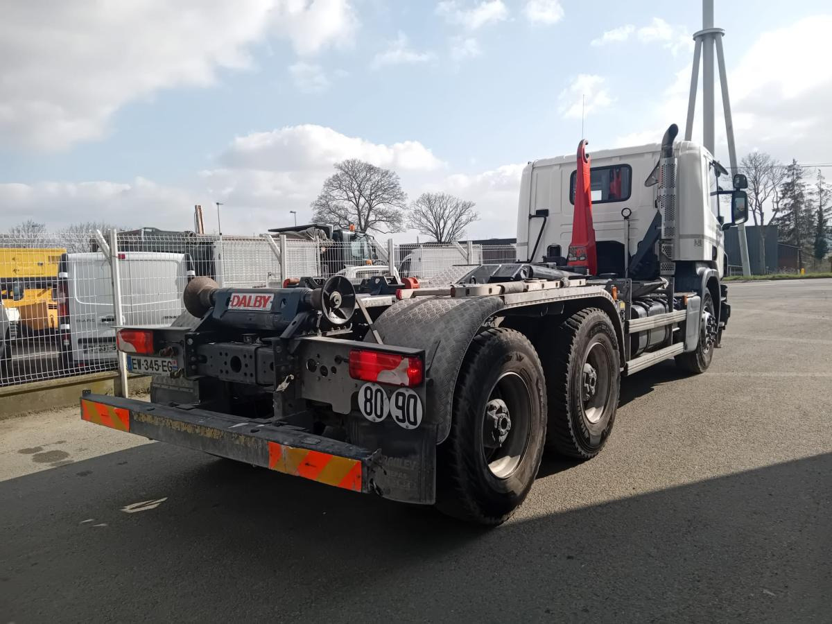 Scania P 410 - Hook lift truck: picture 2 Scania P 410 - Hook lift truck: picture 2