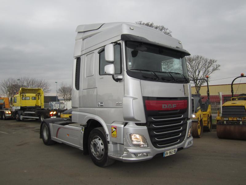 DAF XF105 460 - Tractor unit: picture 1 DAF XF105 460 - Tractor unit: picture 1